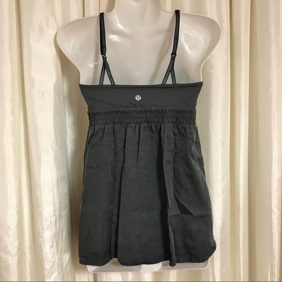 - Lululemon tank - Picture 3 of 11